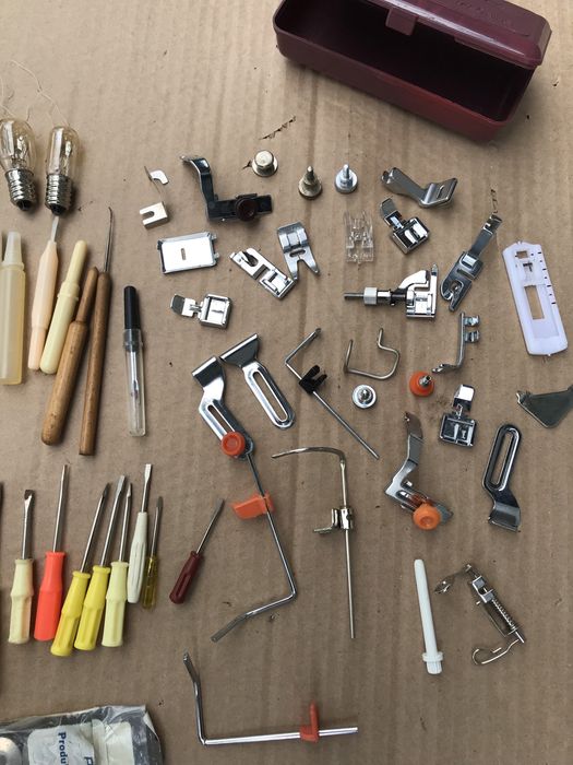 Аксесуари для швейних машин.