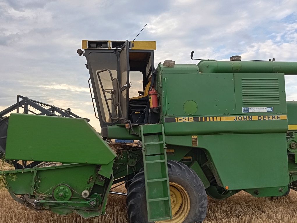 Продам комбайна Джон дір