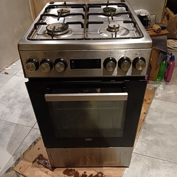 Kuchnia gazowo - elektryczna