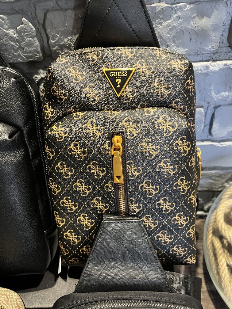 Чоловіча плоска слінг-сумка Guess гуес гес гуесс гесс сумочка барсетка