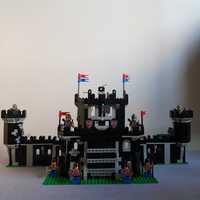 Lego 6085 - Black Monarch's Castle + 6040 Blacksmith shop