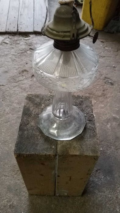 Candeeiro a petróleo antigo