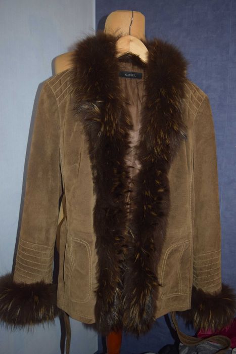 Saki Piękny kożuszek naturalny obszyty lisem_40