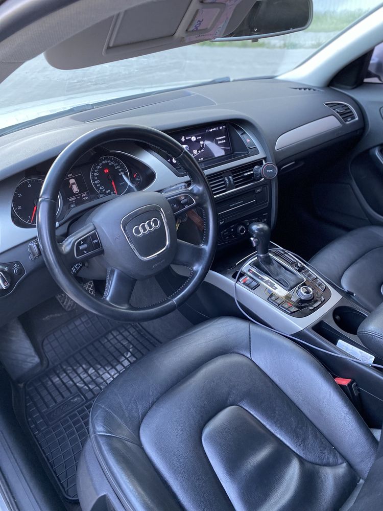 Audi a4 b8 2.0tdi 2011
