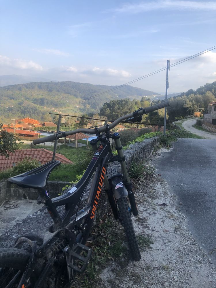 specialized demo 8