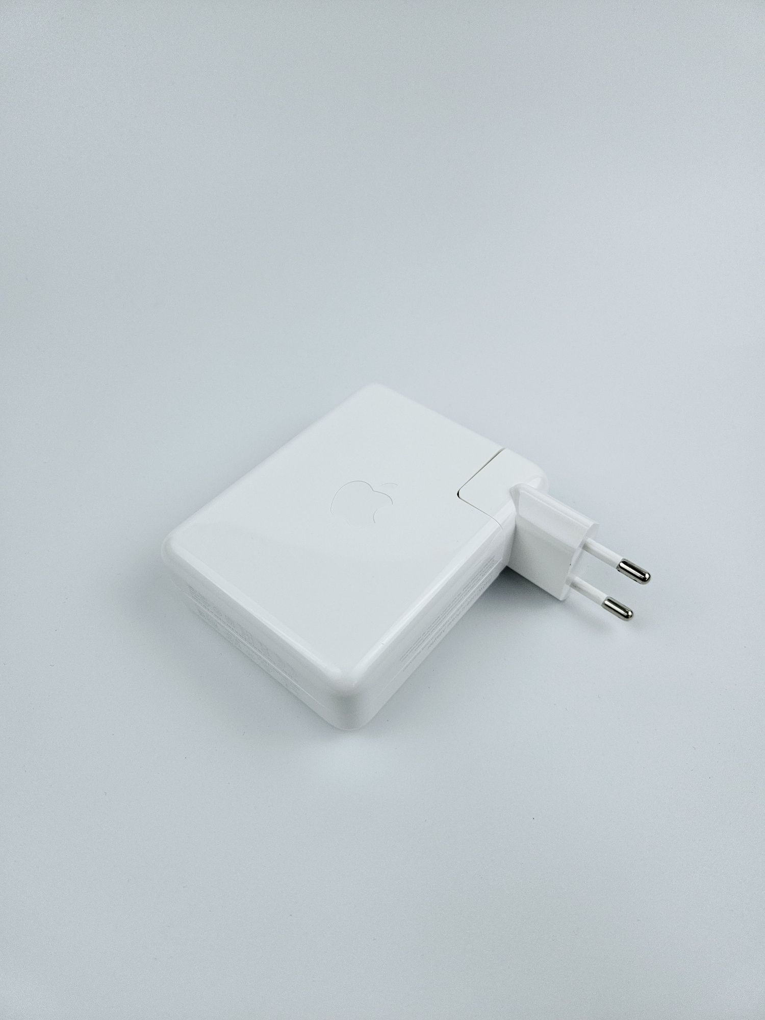 Б.У Блок живлення Арple A2452 140W MacBook Pro питания для макбук мак