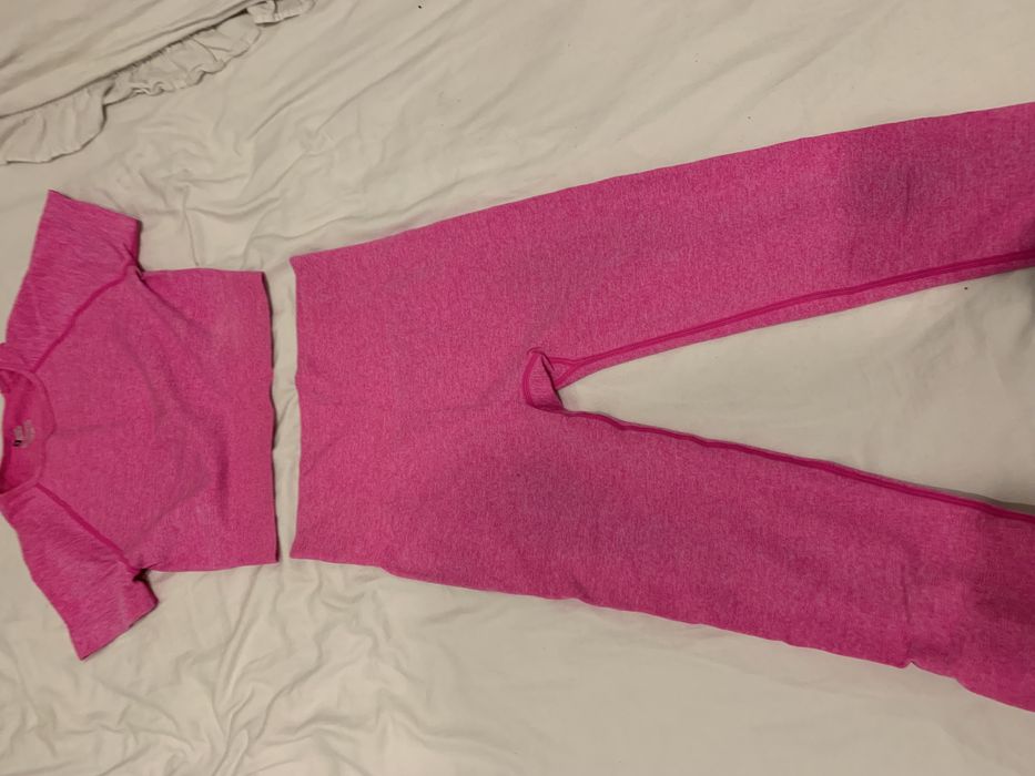 Różowy komplet sportowy M