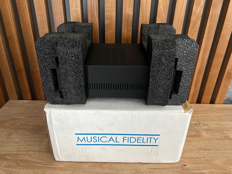 Усилитель для наушников Musical Fidelity M1 HPAP (ЦАП/DAC + пред)