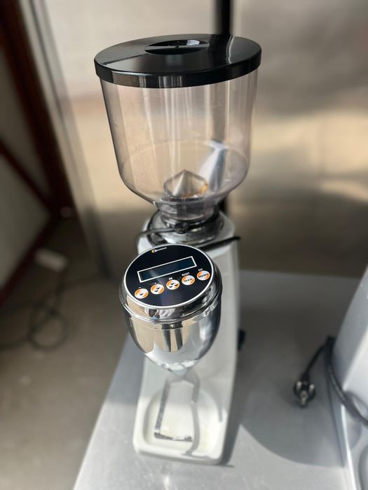 Młynek do kawy do mielenia coffy