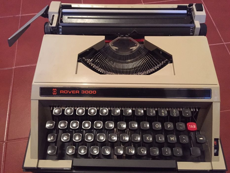 Maquina de Escrever _ Rover 3000