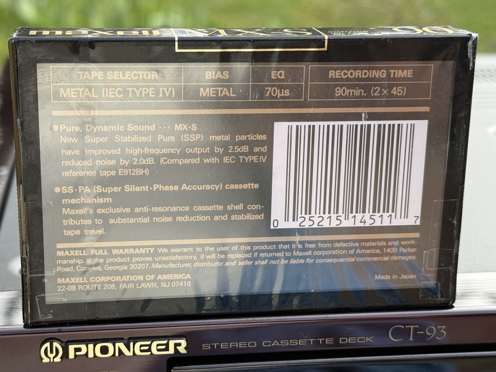 Продам аудио кассету Maxell MX-S 90