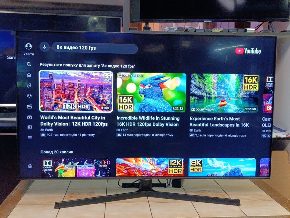 Телевізор Samsung 55 4K Smart TV/ Безрамковий / Ідеальний/ 55TU8502