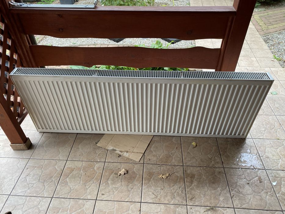 Grzejnik Purmo CV22 600x1800x102mm przyłącze dolne