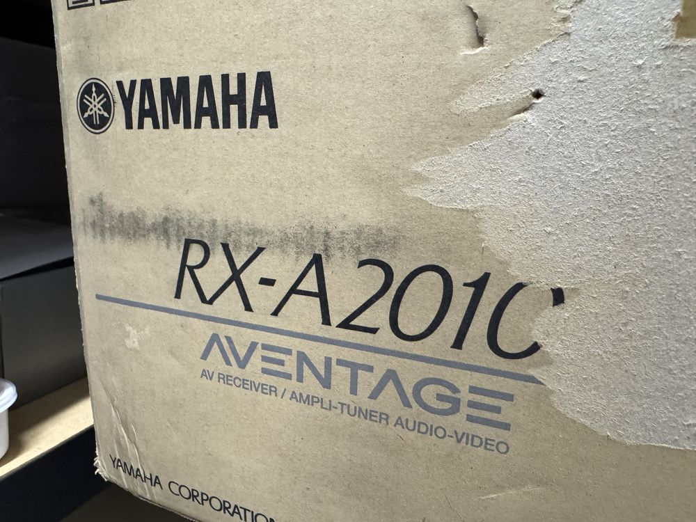 Yamaha Amplituner kina domowego RX-A2010