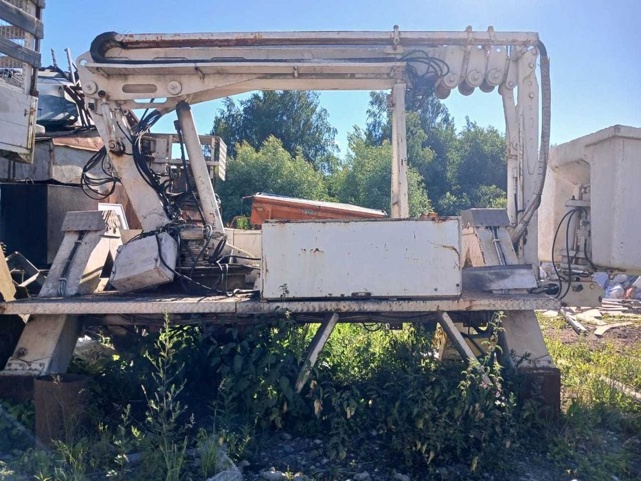 Автовишка стояла на Івеко 4х4 17м  кран вишка підйомник В Наявності!