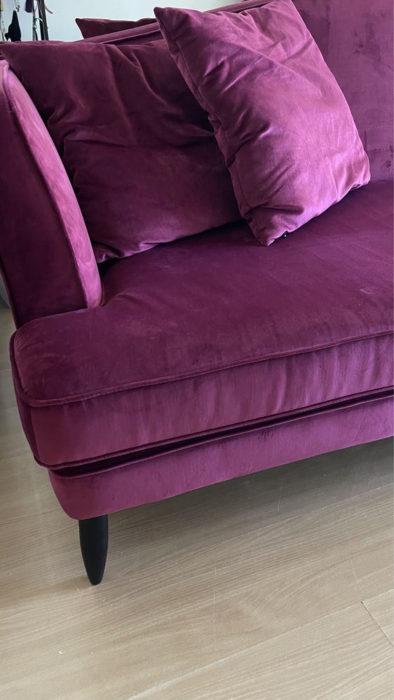 Sofa veludo bordeau “Como novo”