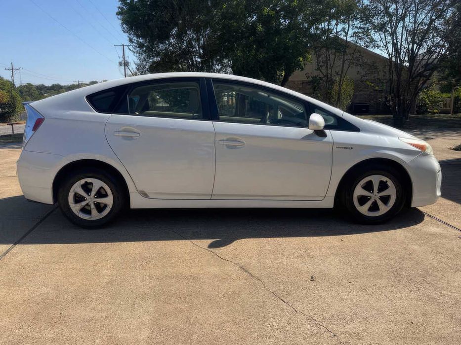 Toyota Prius Four      2015