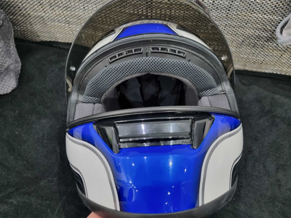 Shoei XR-1100 rozmiar L z bezbarwna szybą i nowym wnętrzem.