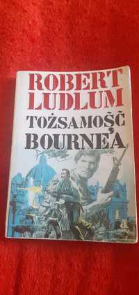 Tożsamość Borney'a  Robert Lundlum