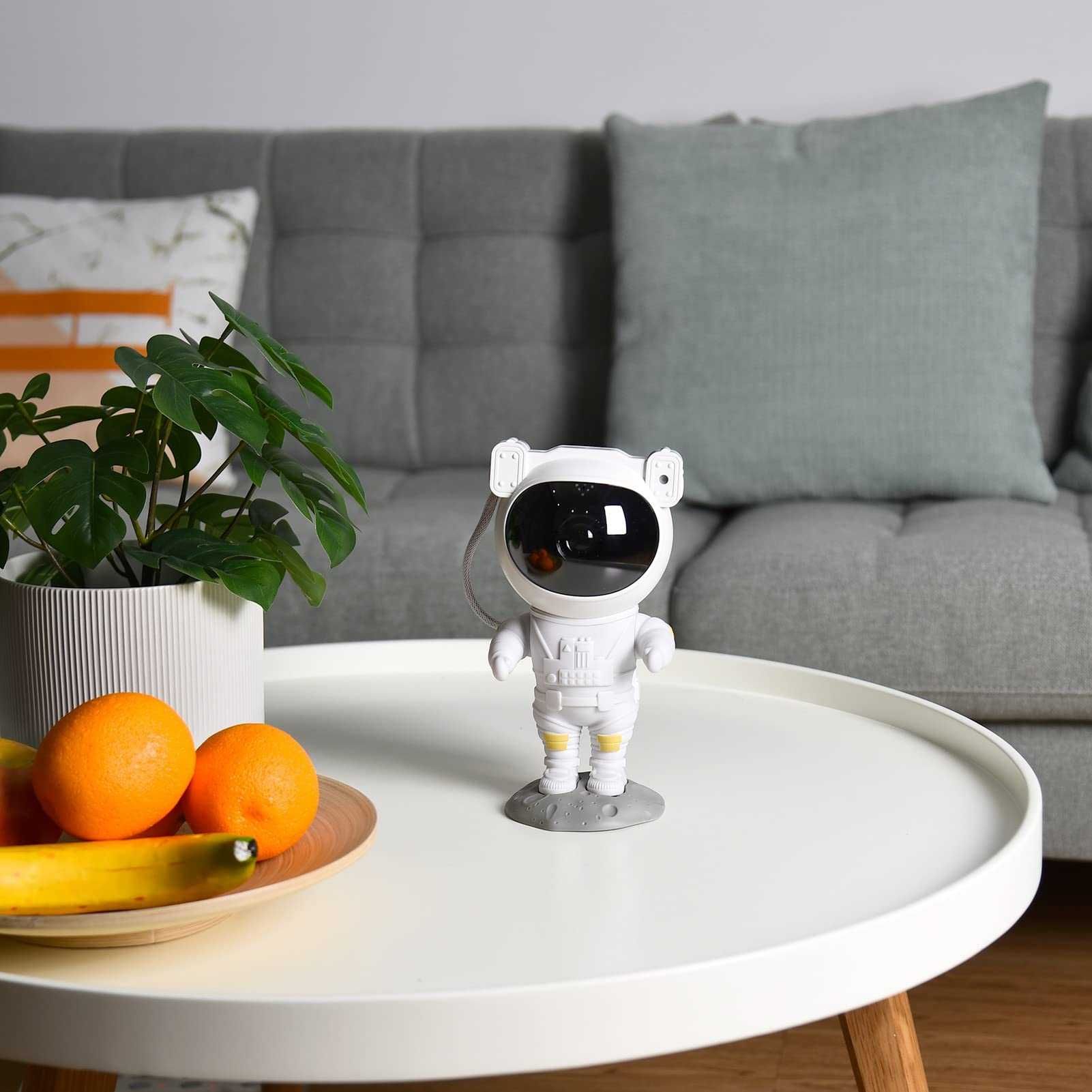 Projektor Gwiazd ASTRONAUTA | Lampka Nocna z 8 Trybami Świecenia