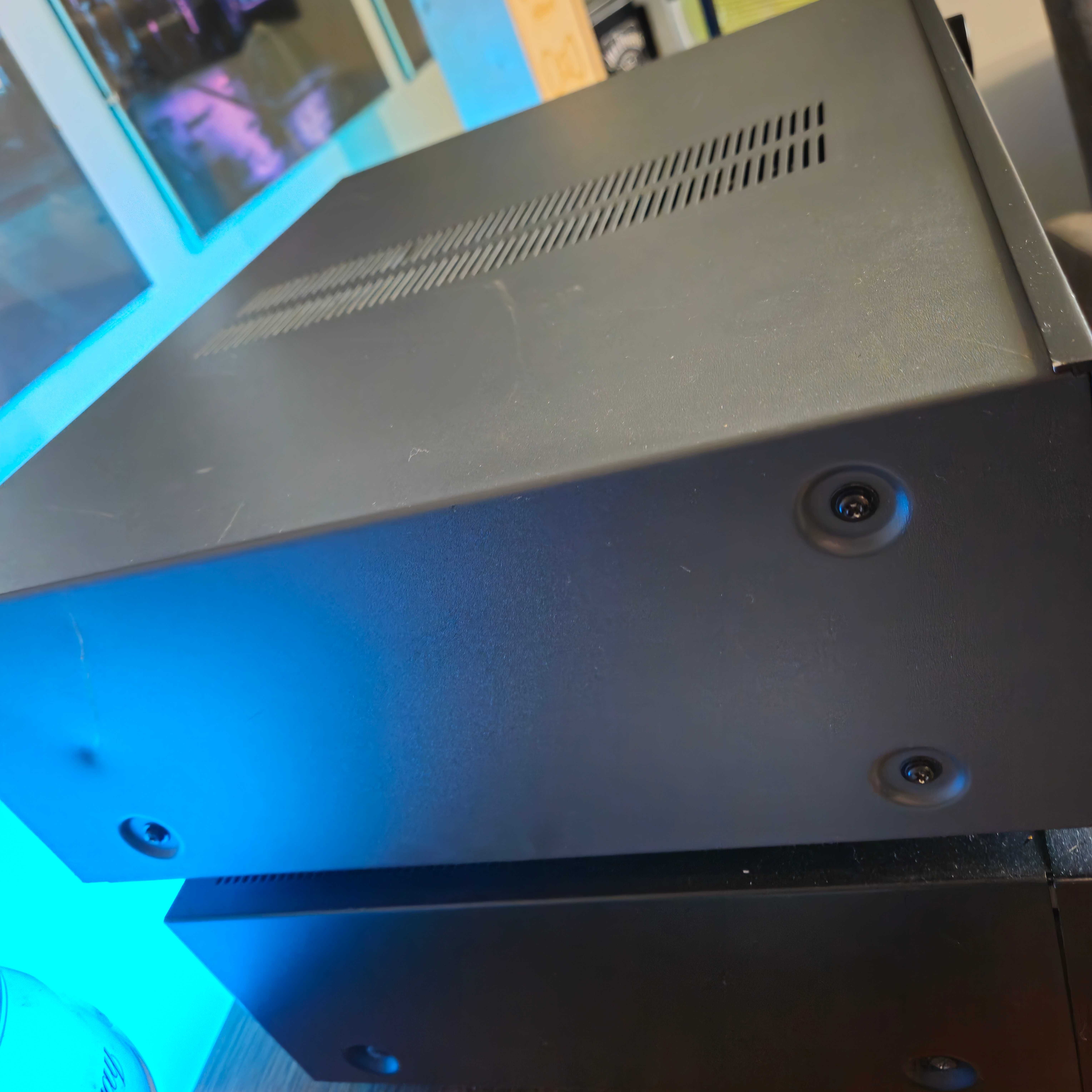 Amplituner 5.1 NAD T760