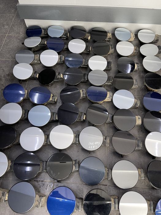 Лючок бензобака кришка бака Passat B6 Пассат Б6