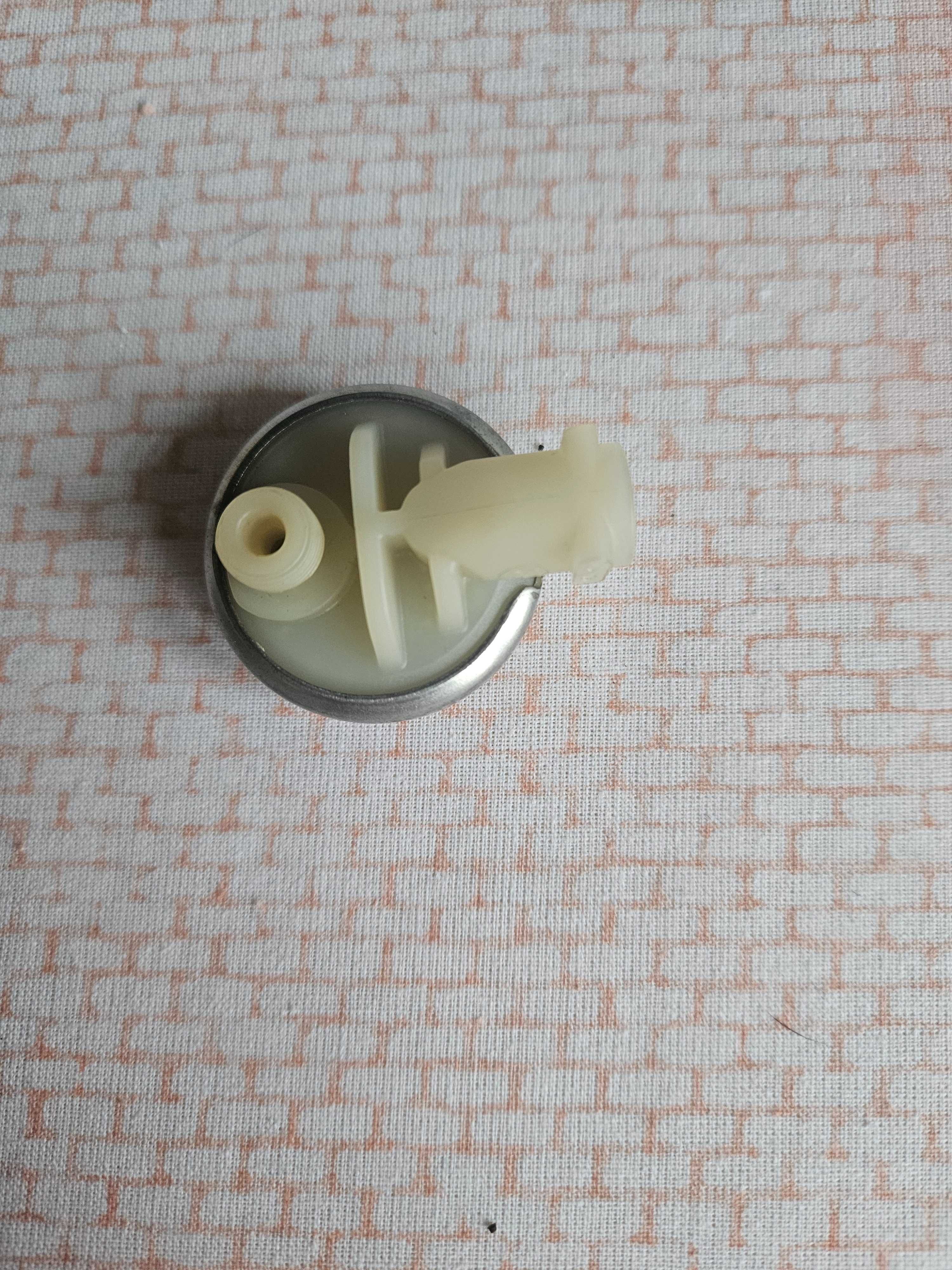 Pompa cisnieniowa, regulator/tłumik pulscji DeLonghi Magnifica S