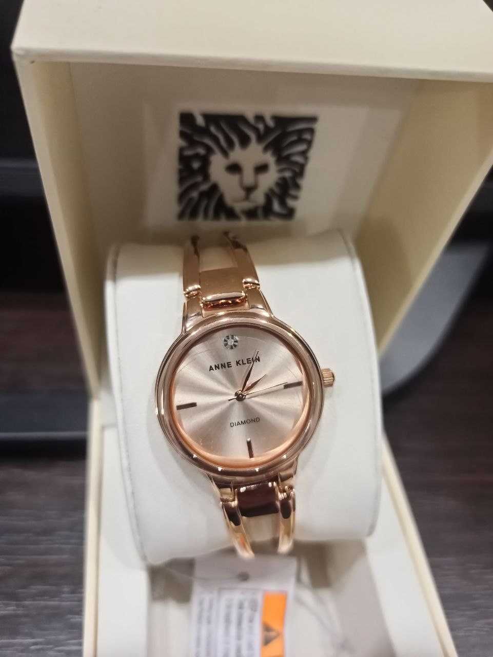 Жіночий годинник Anne Klein