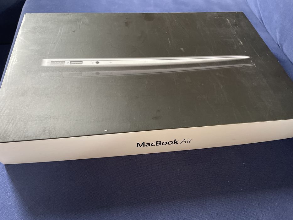 Pudełko od MacBook Air 13