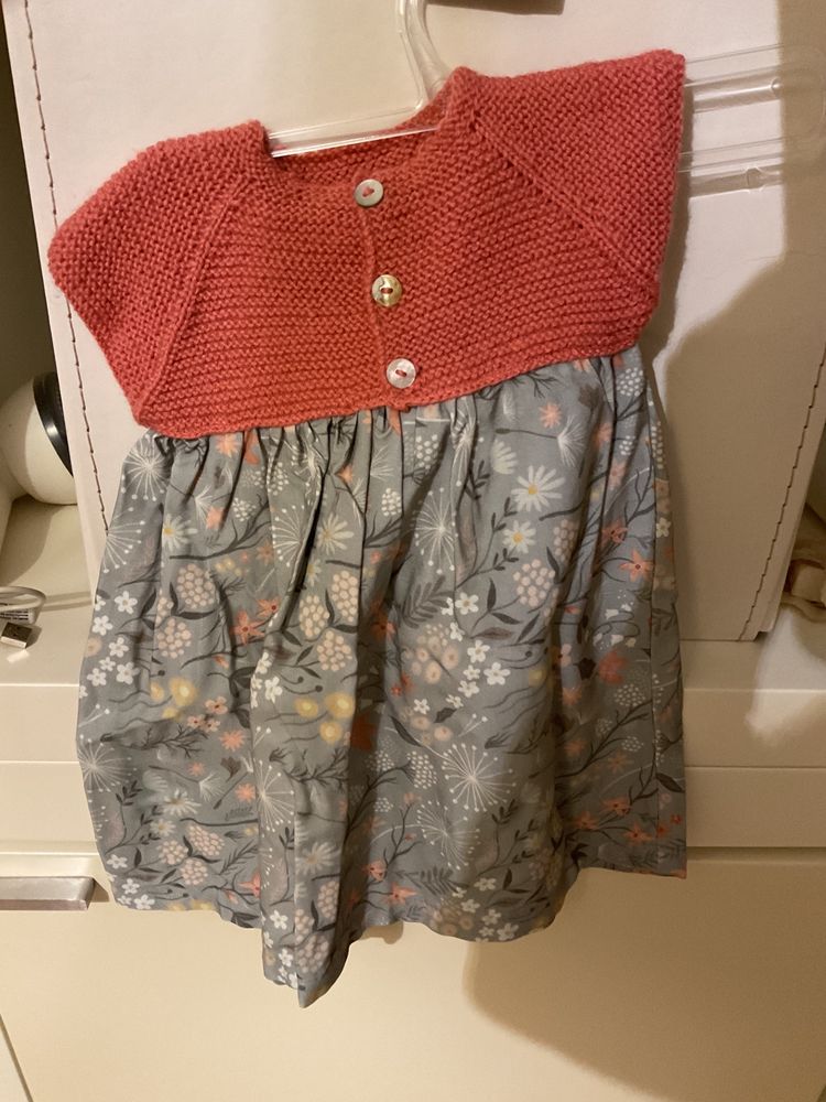 Vestido de criança de 6 a 9 meses