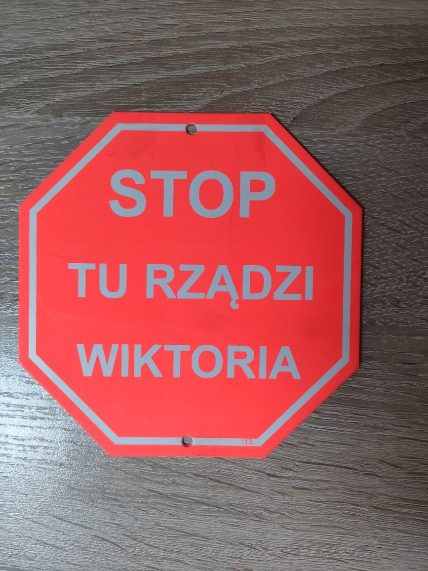 Znak stop tu rządzi Wiktoria