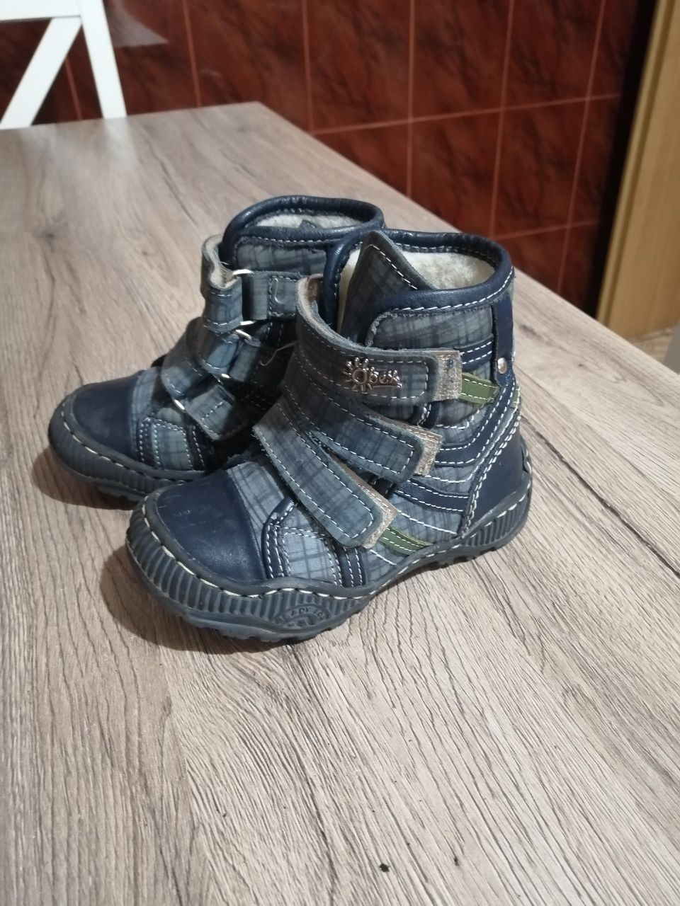 Buty jesienne chłopiece 23 rozm