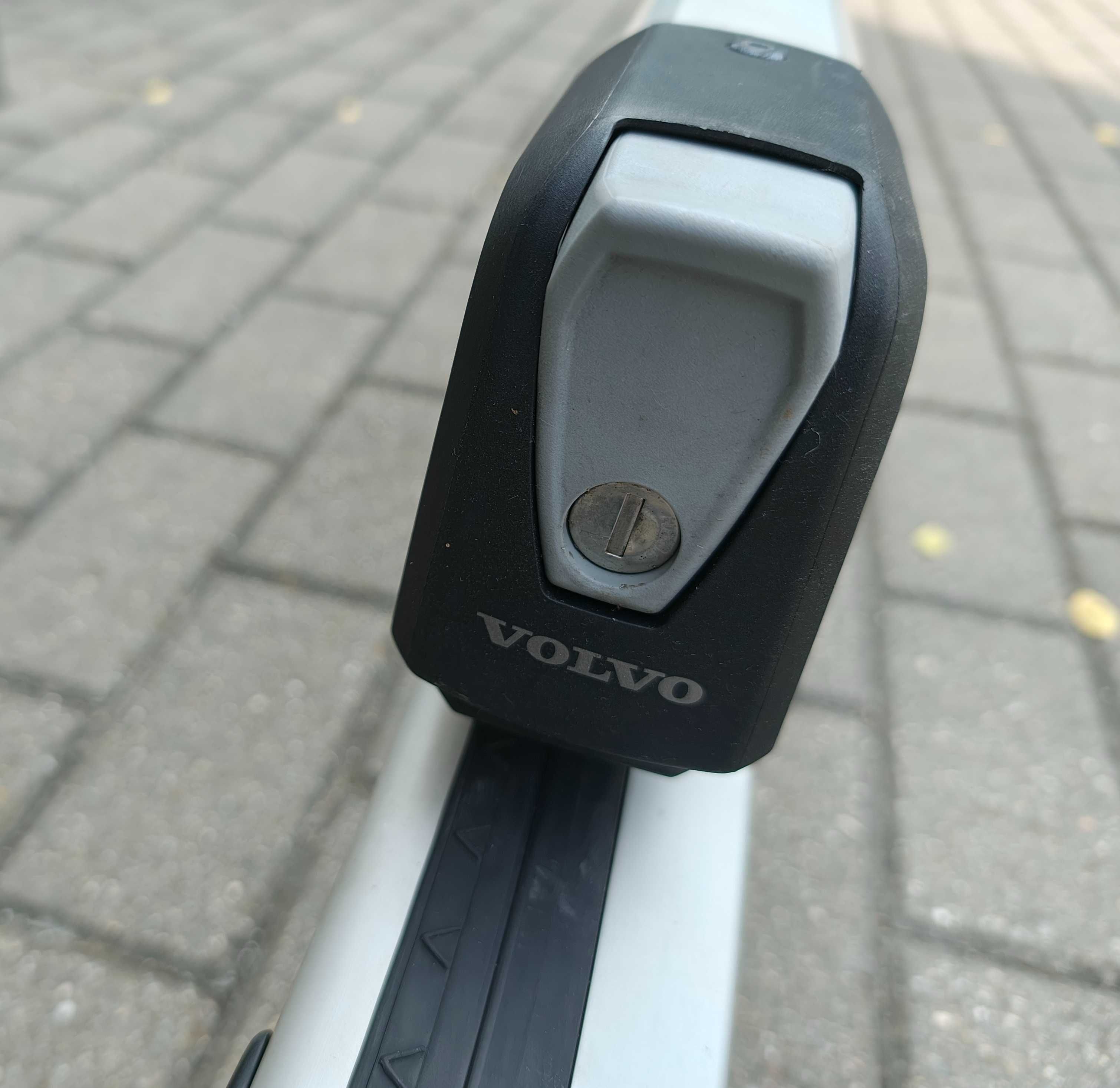 Bagażnik dachowy na narty Volvo S60