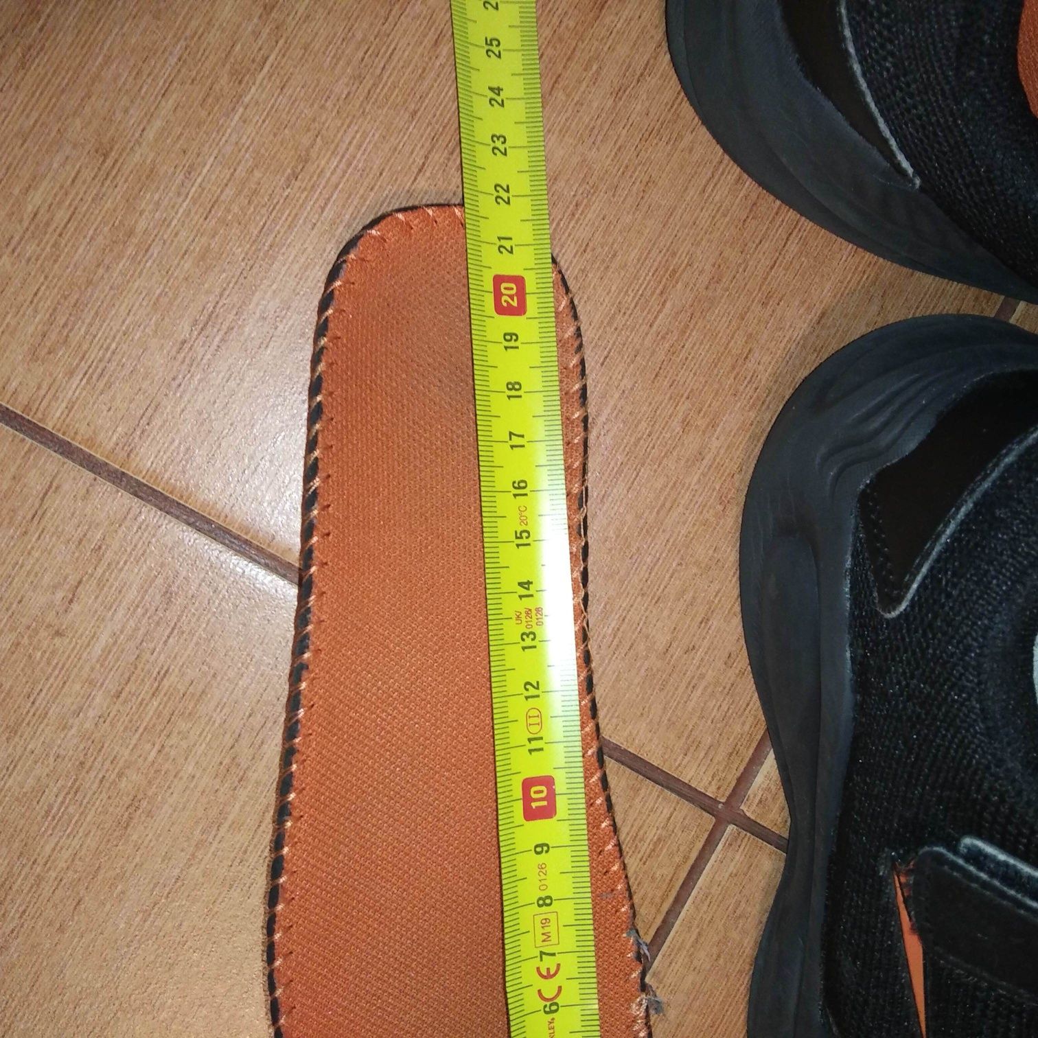 Buty rozmiar 33 czarne 21.5 cm w bardzo dobrym stanie