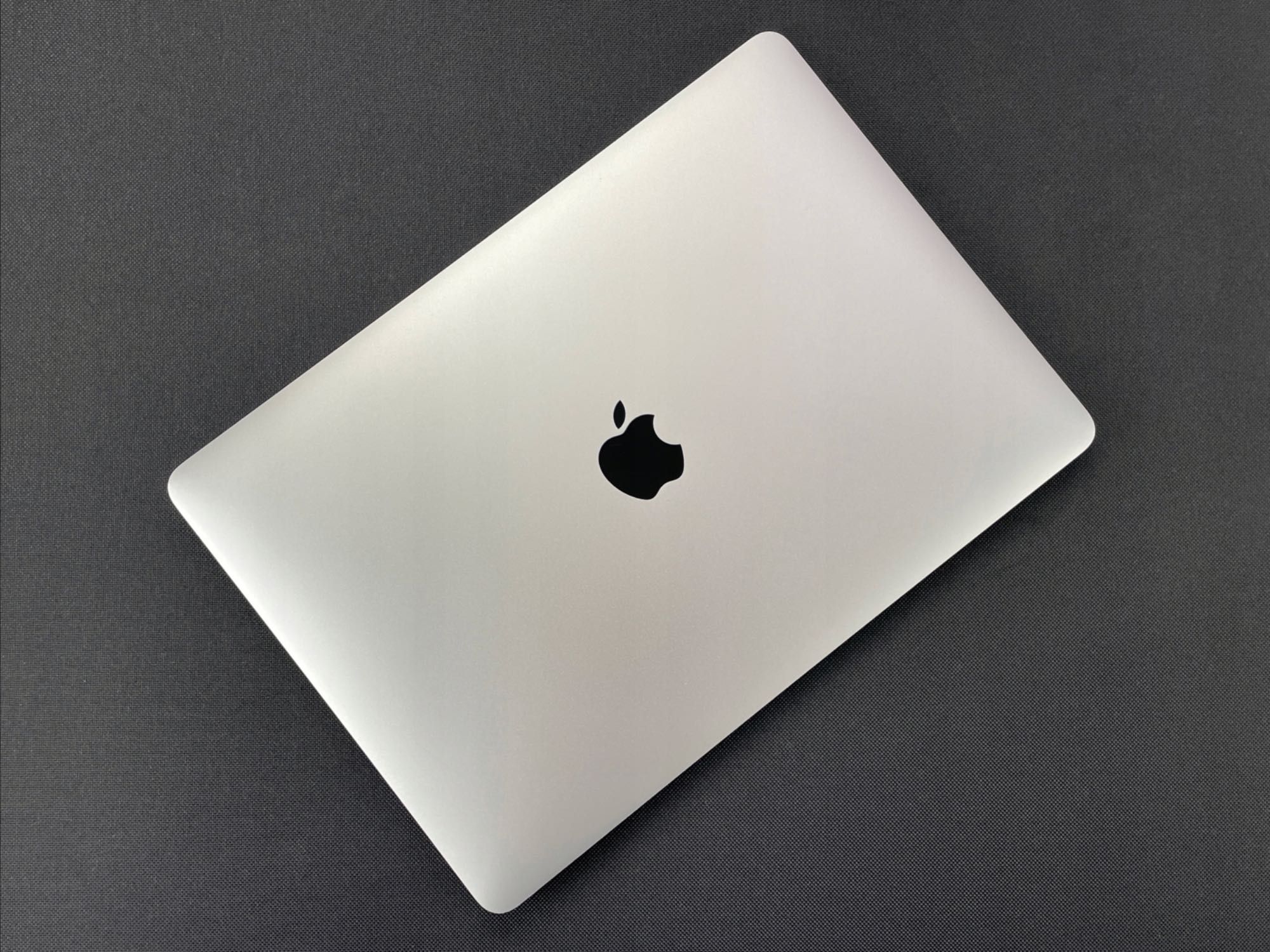 2020 MacBook Air A2337 13" M1 16GB 512GB FV23% (MM200)