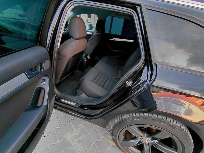 MOCNE 3.0tdi v6 Audi A4 b8 Led  KOLOR NAVI Pdc  rej PL IWŁ ZAMIANA