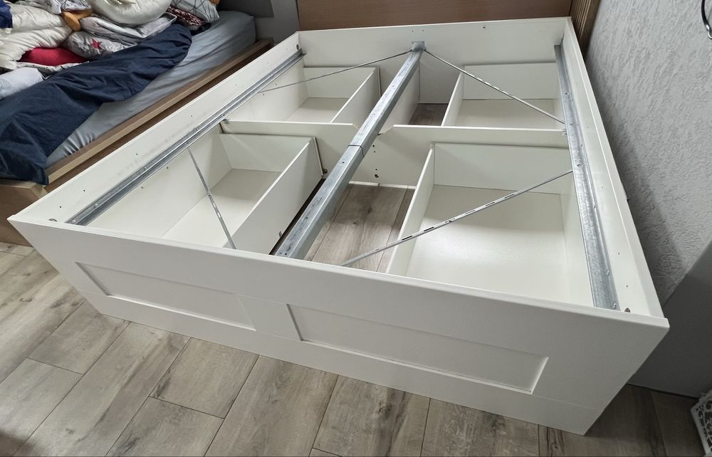 Łóżko Ikea Brimnes 160x200 z szufladami