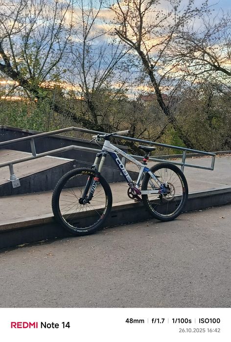 Куб flying circus 2014 стан хороший є декілька косметичних нюансів.