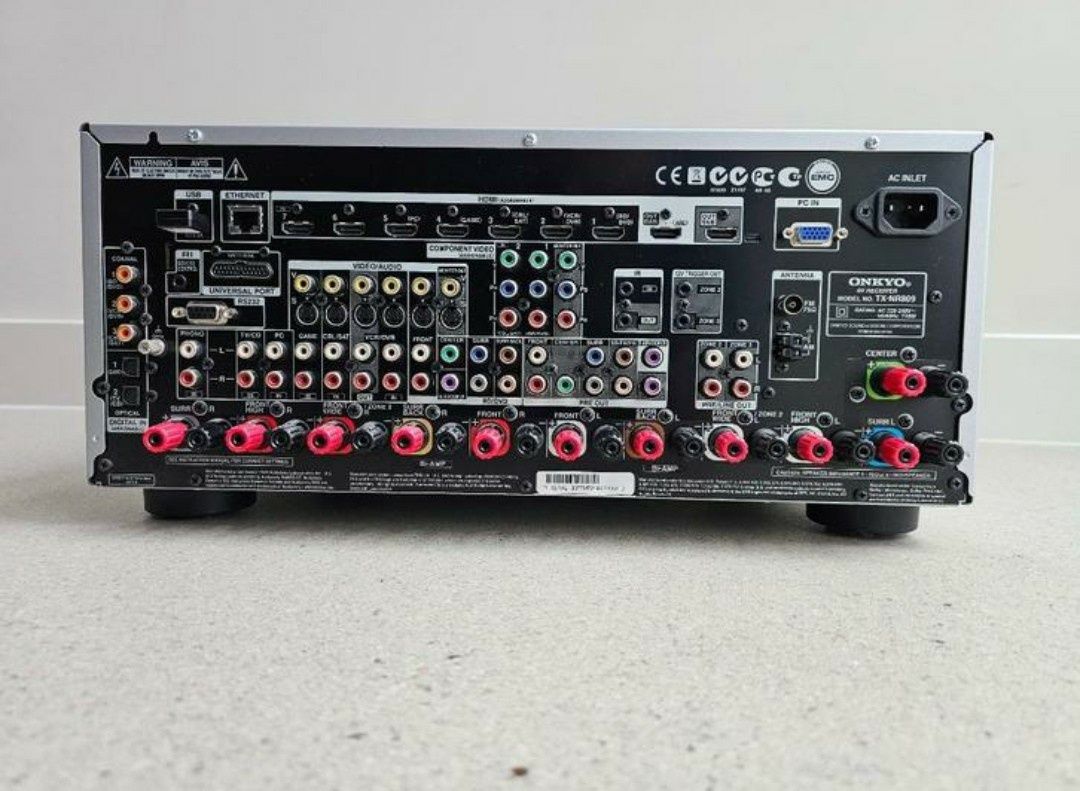 Amplituner 7.2 Onkyo tx-nr 809