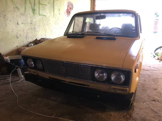 В продажі ваз 2106