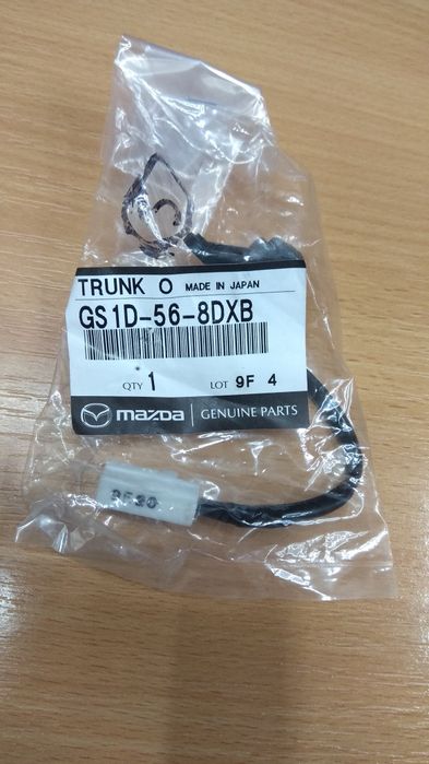 GS1D-56-8DXB Кнопка открытия багажника Мазда 6 GH новая оригинал
