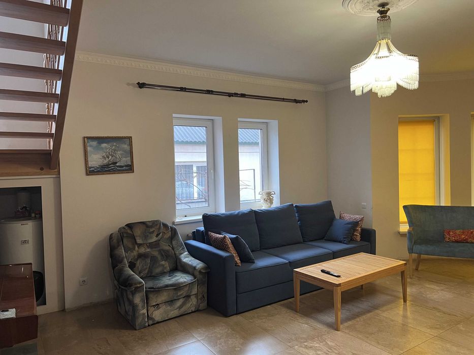 Продаж двоповерхового будинку вул. Надпільна