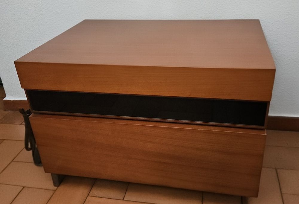 2 Mesas de cabeceira