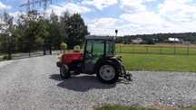 Ciągnik sadownik sadowniczy Massey Ferguson 4x4 klimatyzacja 80 koni