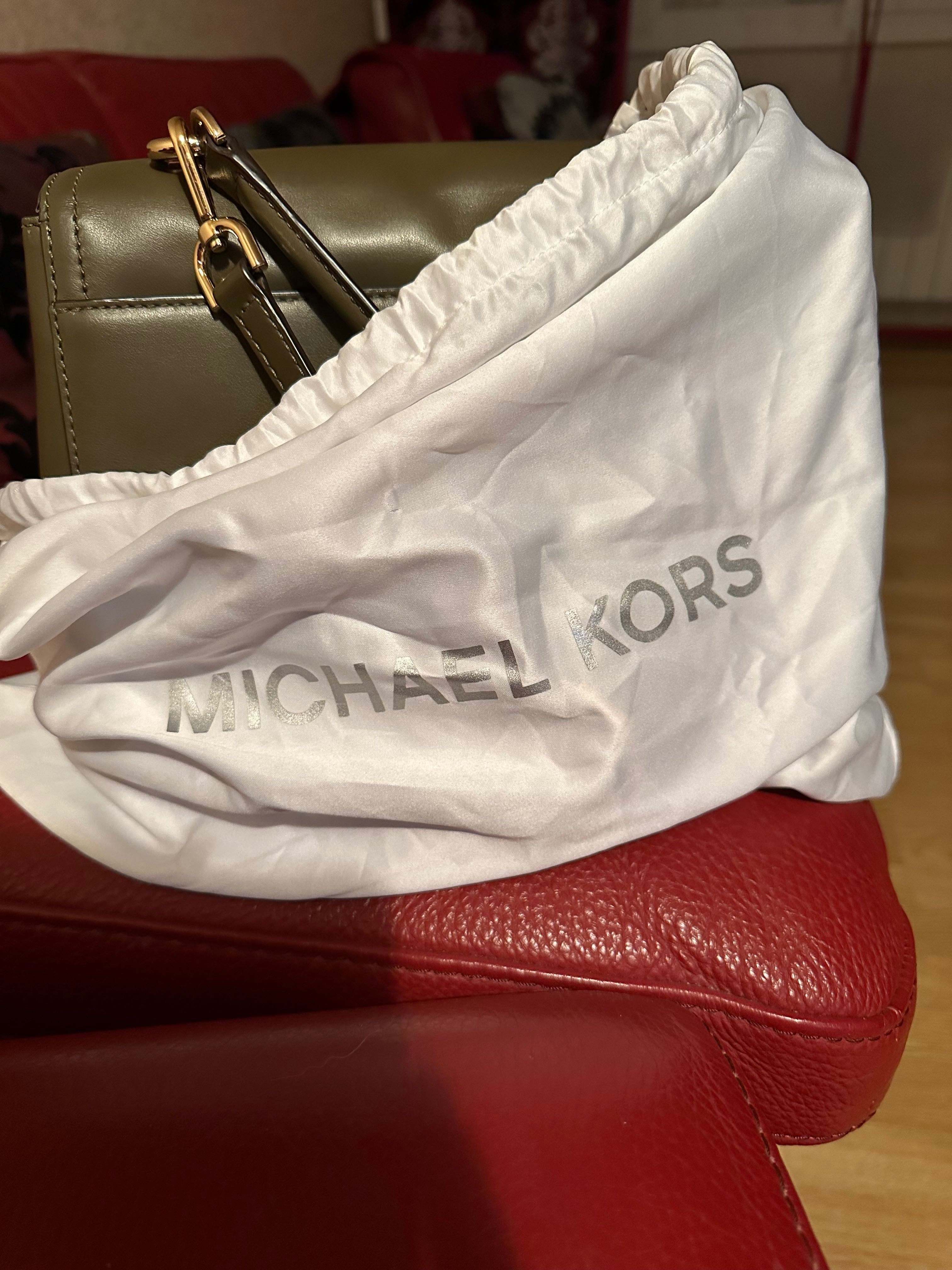 Продам оригінальну шкіряну сумку Michael Kors