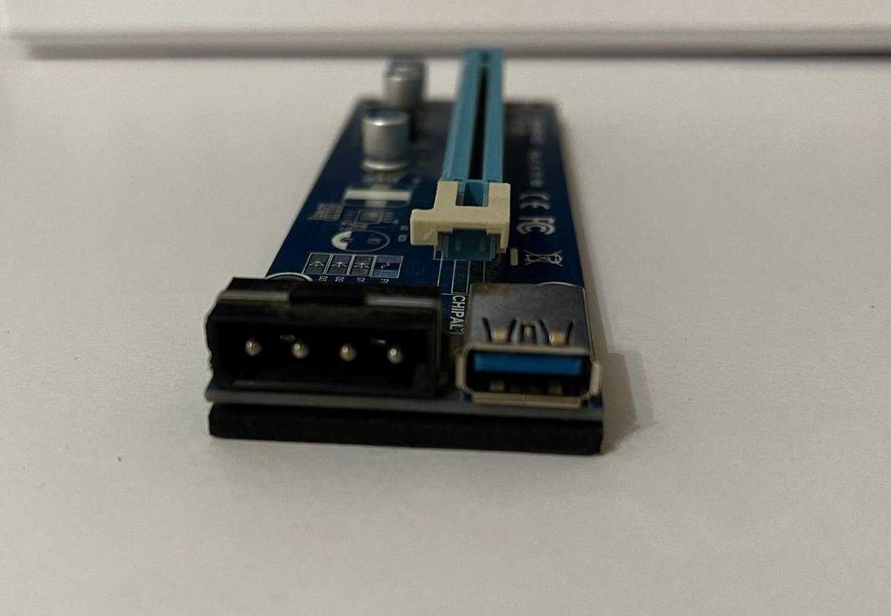 Райзер для відеокарти