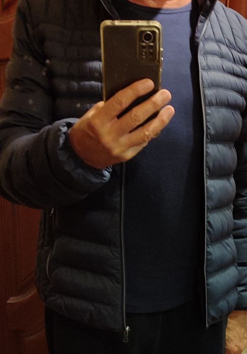 Стильна чоловіча куртка