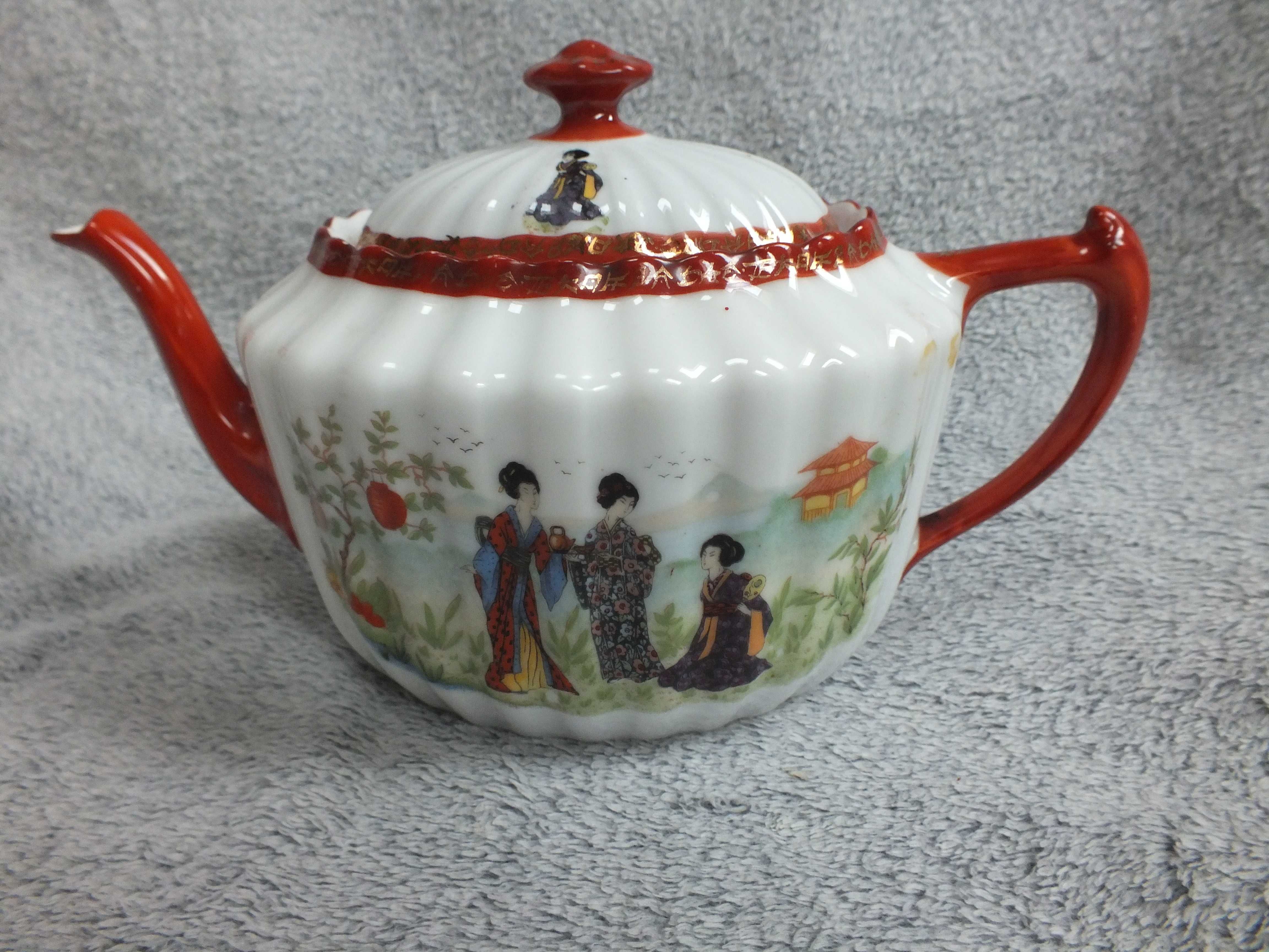 Stary Imbryk  C. Tuppack Tiefenfurt -  Art Deco 1925-45 Japan Bunt