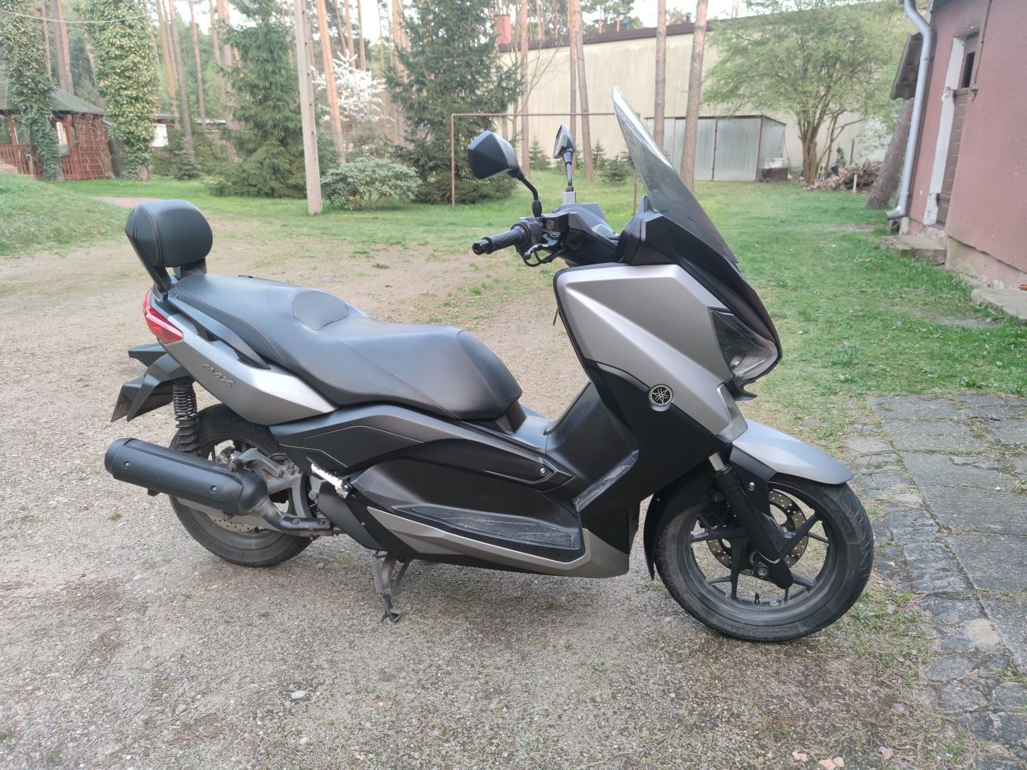 Yamaha x max 125