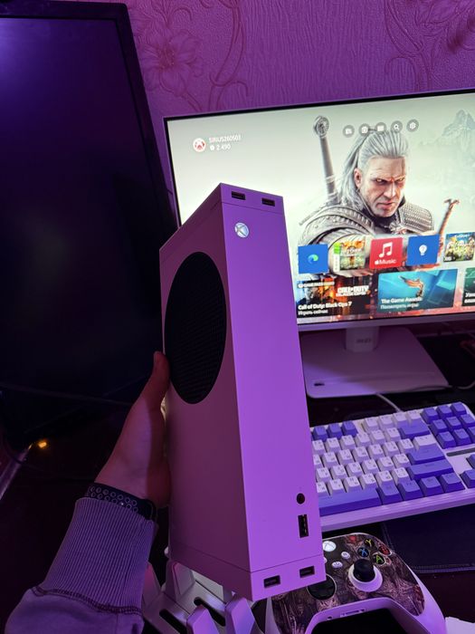 Продам Xbox Series S,512gb